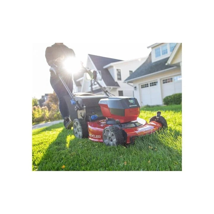 Toro Flex Force 60V Lawn Mower Kit SMARTSTOW Personal Pace Auto Drive 22in
